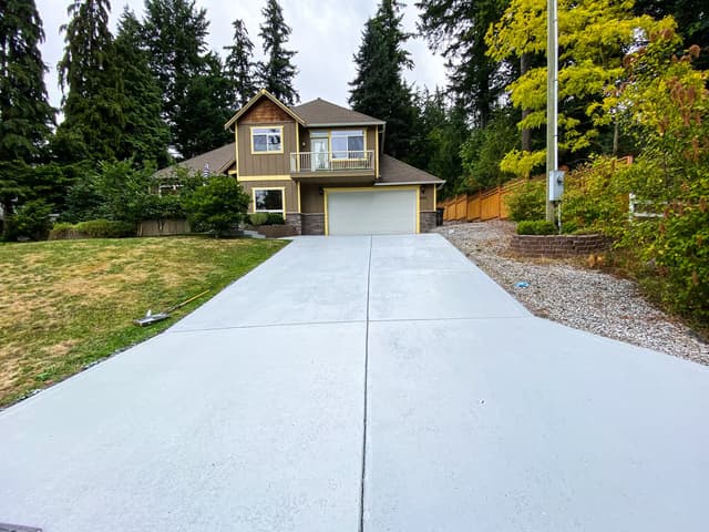 a clean driveway