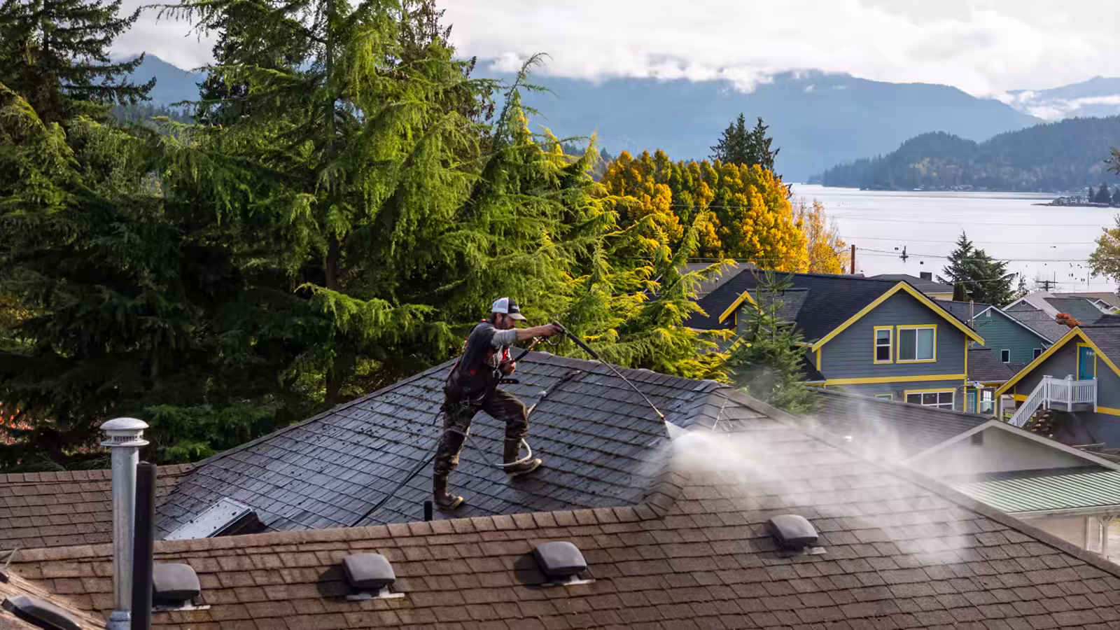Pressure washing services in Bellingham, Washington